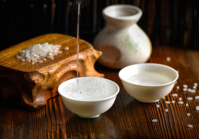 白酒為什么不用易拉罐來(lái)裝